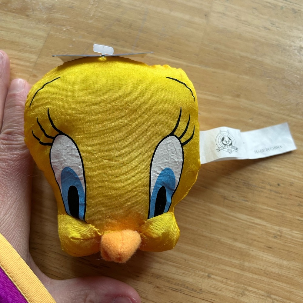 Vintage Looney Tunes Tweety Bird bean bag plush 1997 4” stuffed animal decor